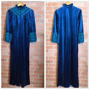 Vintage Gilligan O'Malley Women's Velour Quarter-Zip Long Robe Ruffled Neck SZ M